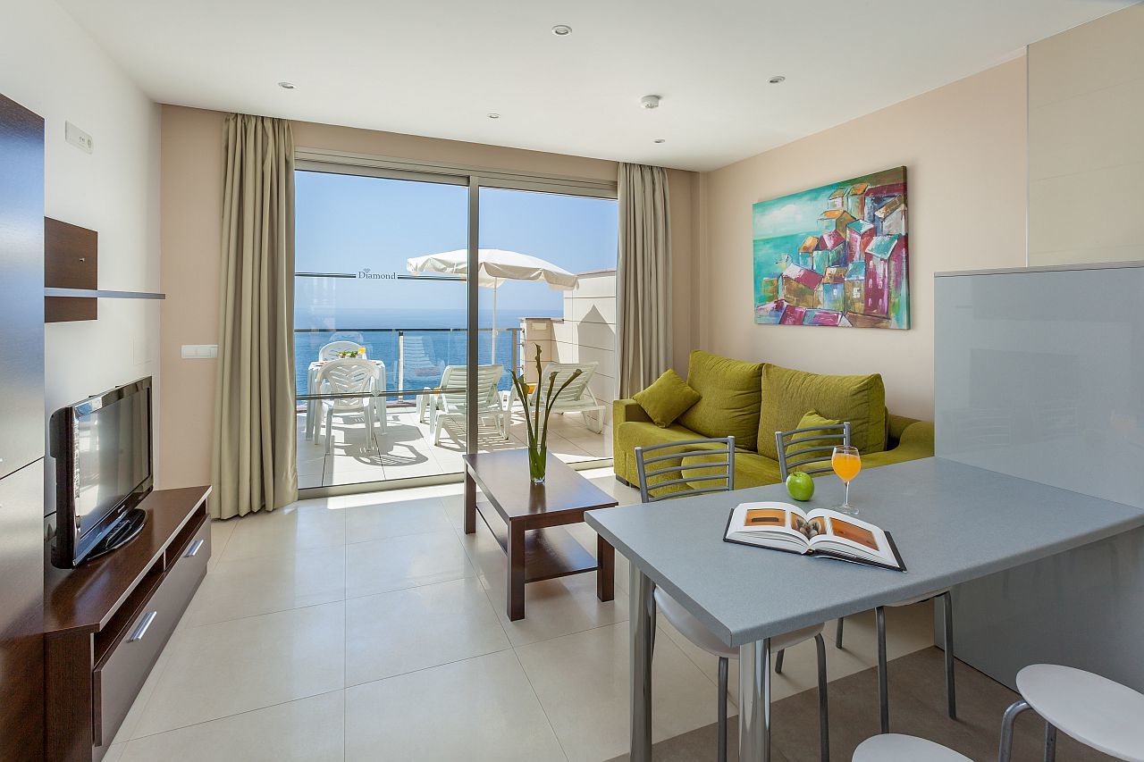 Klayman Diamond Aparthotel Акантиладо-де-Лос-Хигантес Экстерьер фото